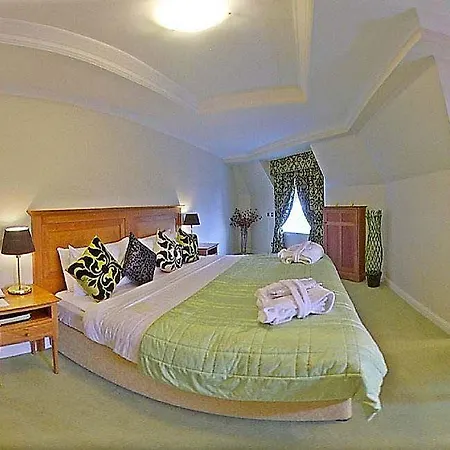 ホテル Westwood ゴールウェイ